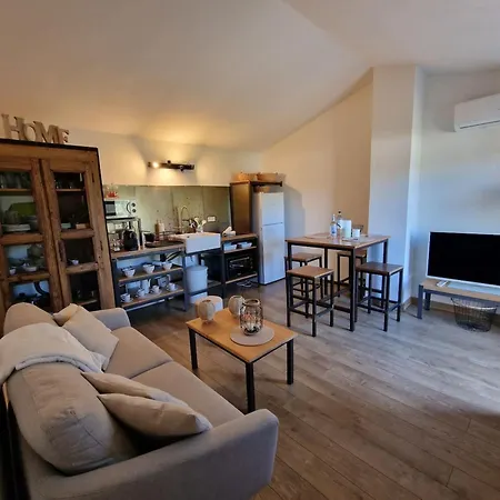 Charming House Between Port And Center Ferienhaus