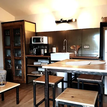 Charming House Between Port And Center Сasa de vacaciones