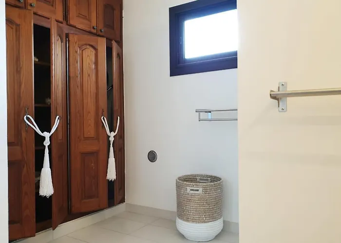 Сasa de vacaciones Charming House Between Port And Center *